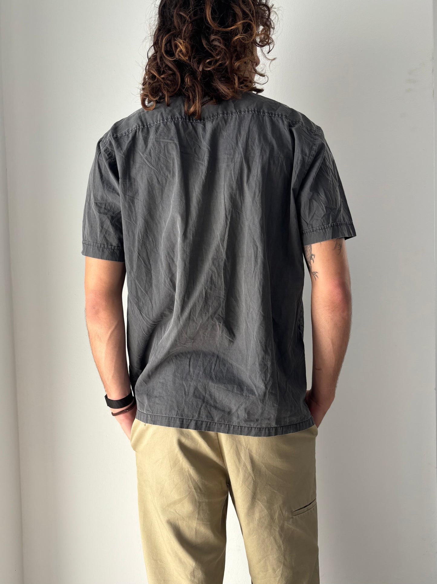 Levi’s grey button up shirt