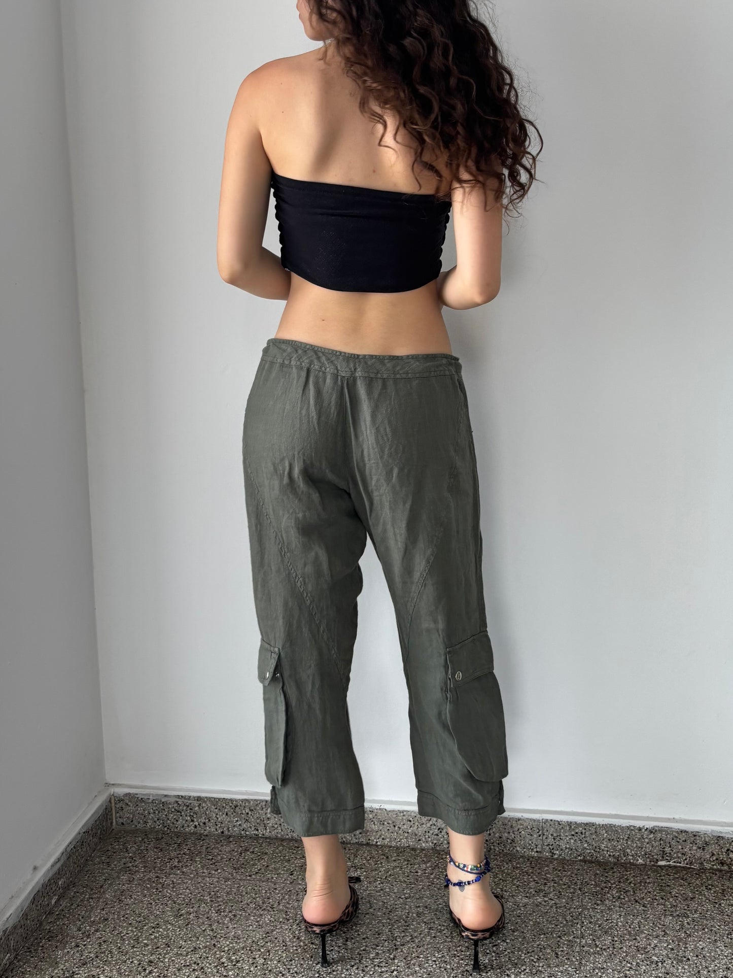 Green linen capri pants