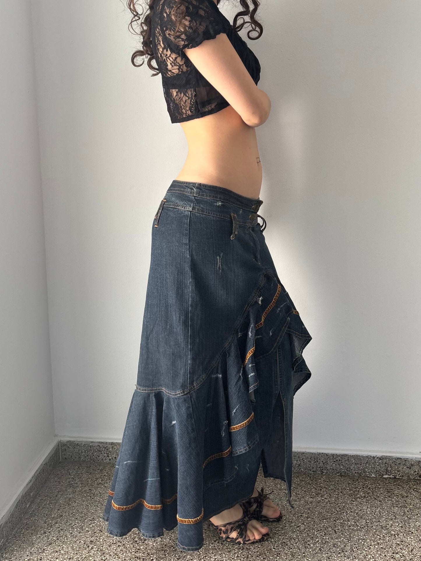 Vintage ruffle maxi denim skirt