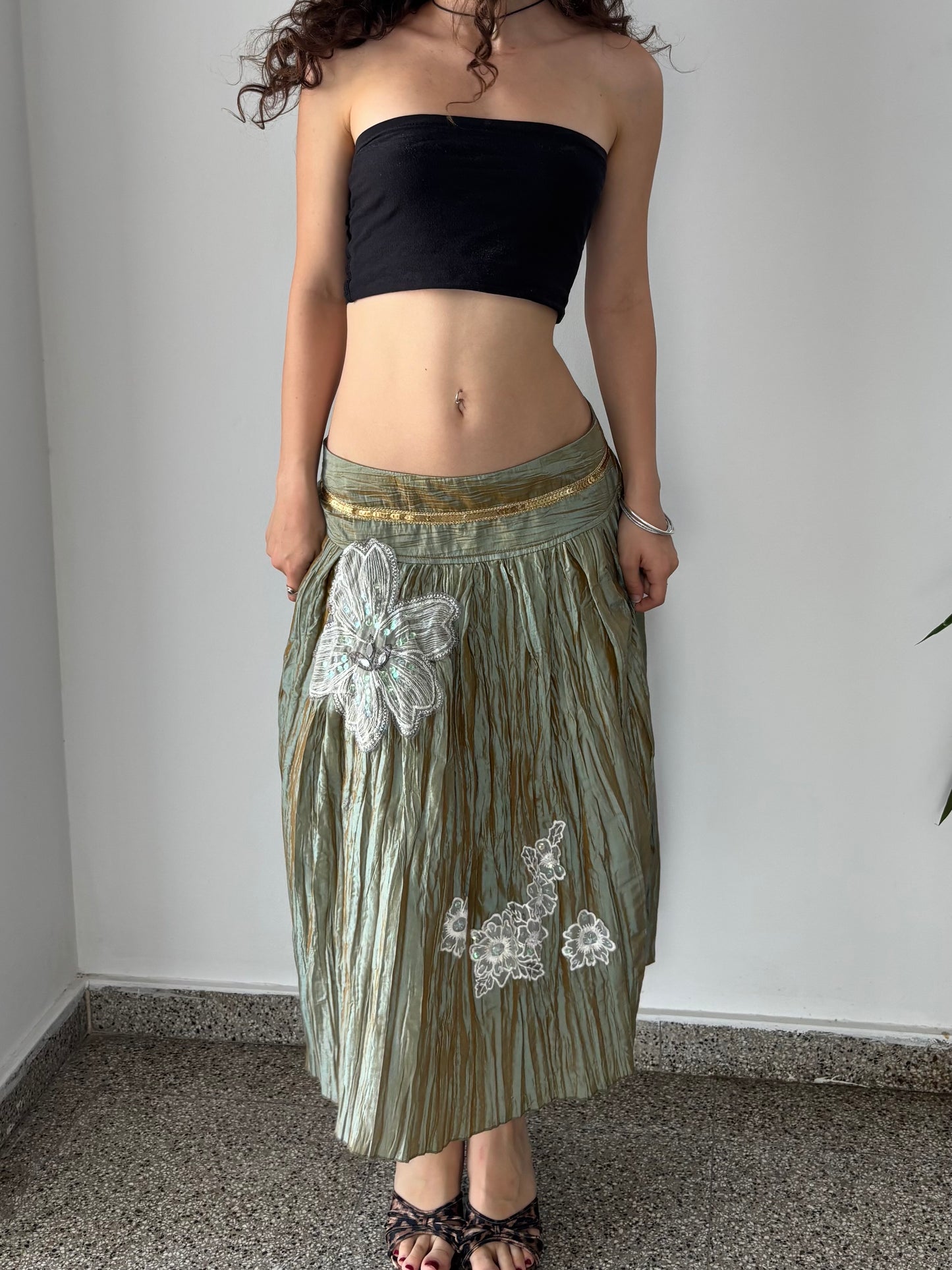 Light green fairy skirt with floral embroidery