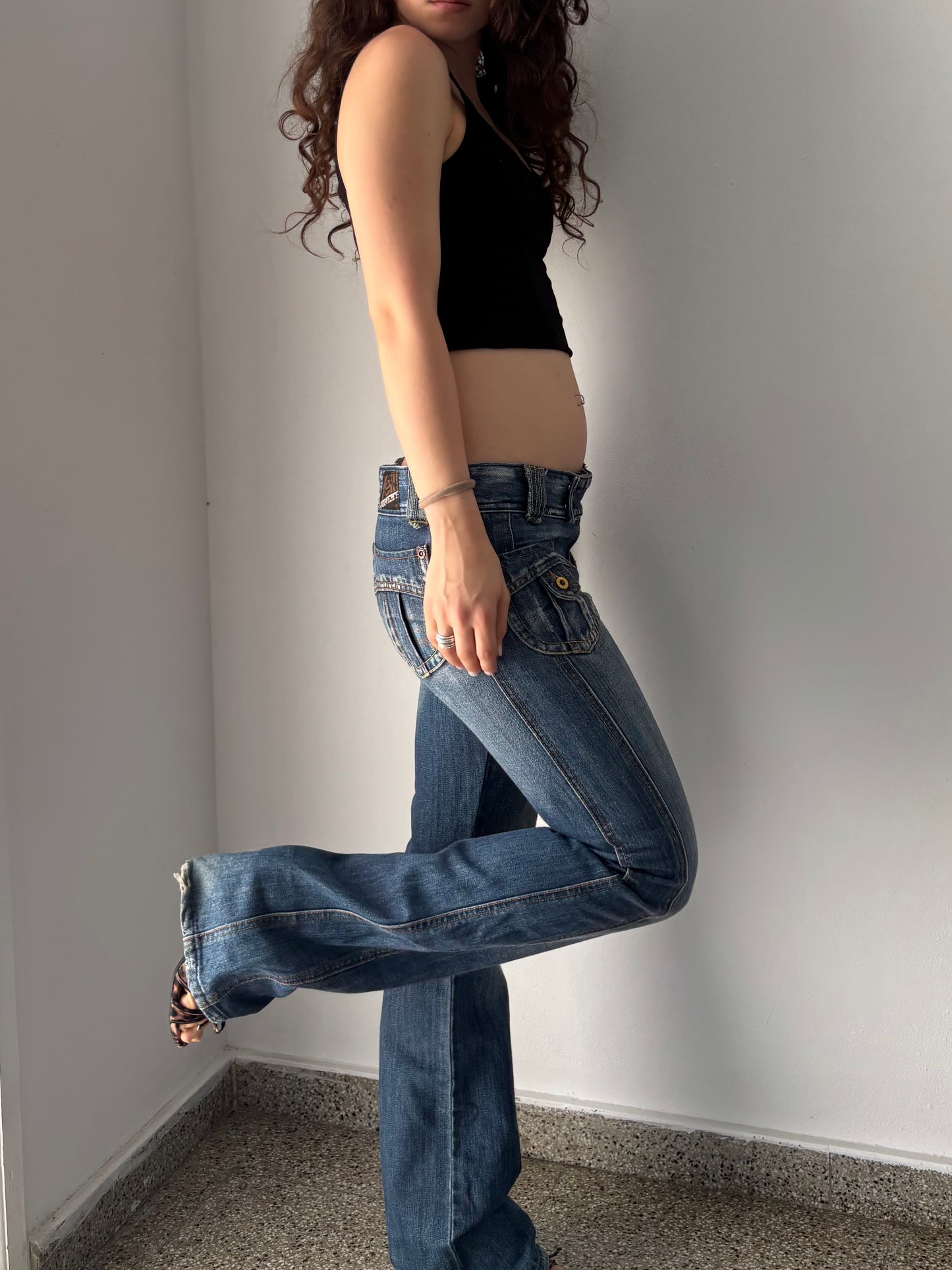 Low waist jeans with flare bottom