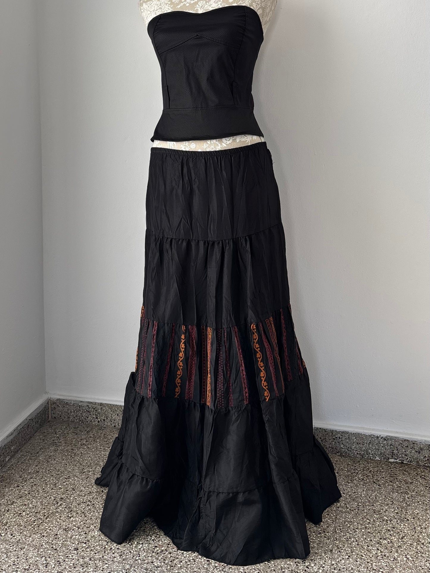 Black maxi skirt with patterns