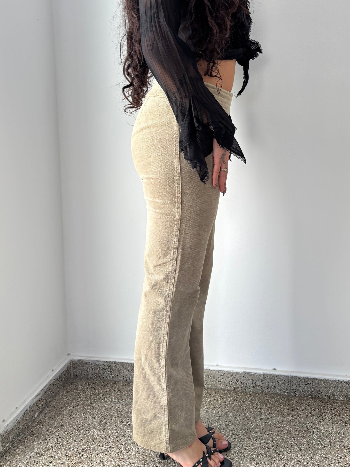 Beige low rise Y2K pants