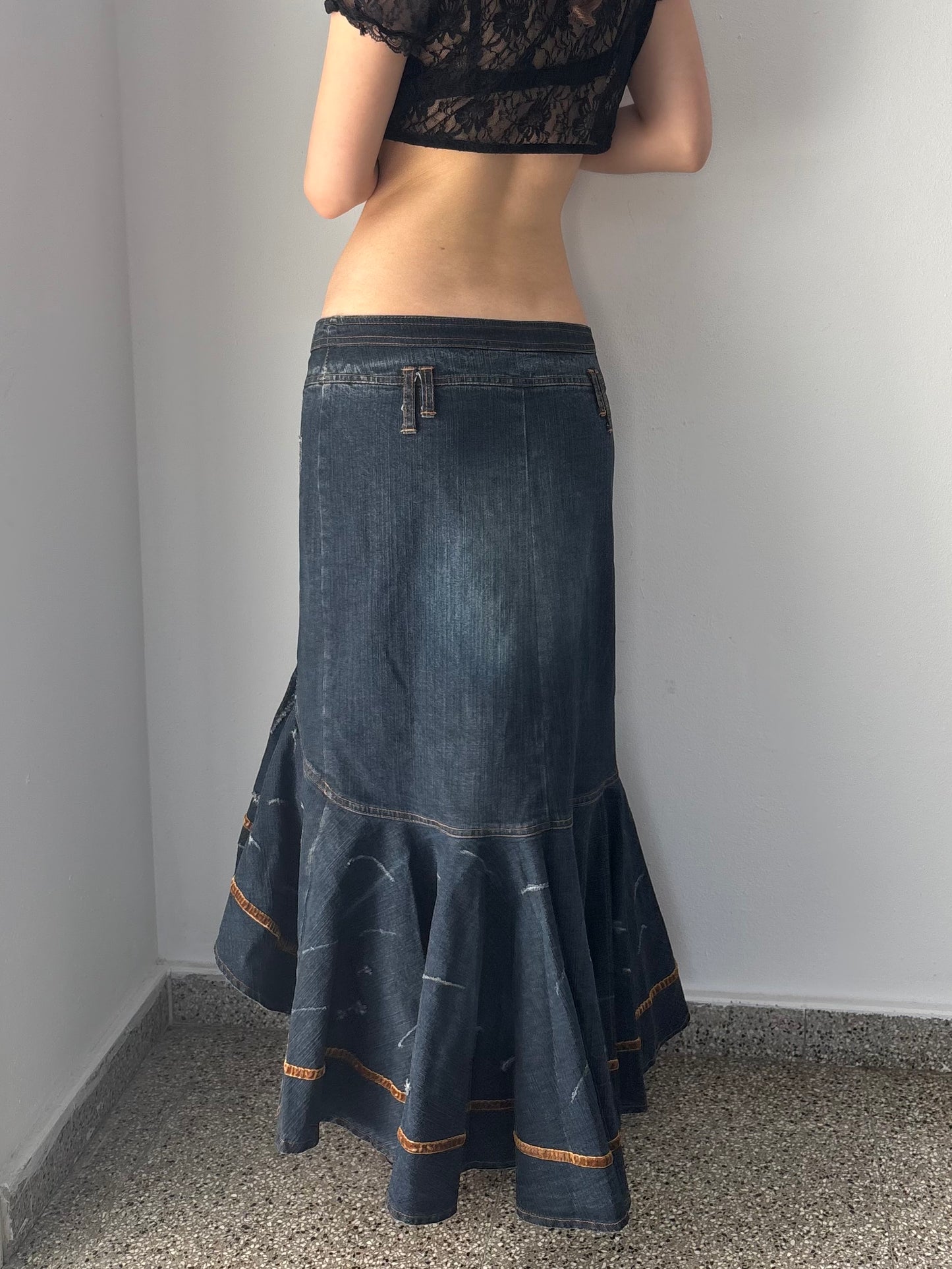 Vintage ruffle maxi denim skirt