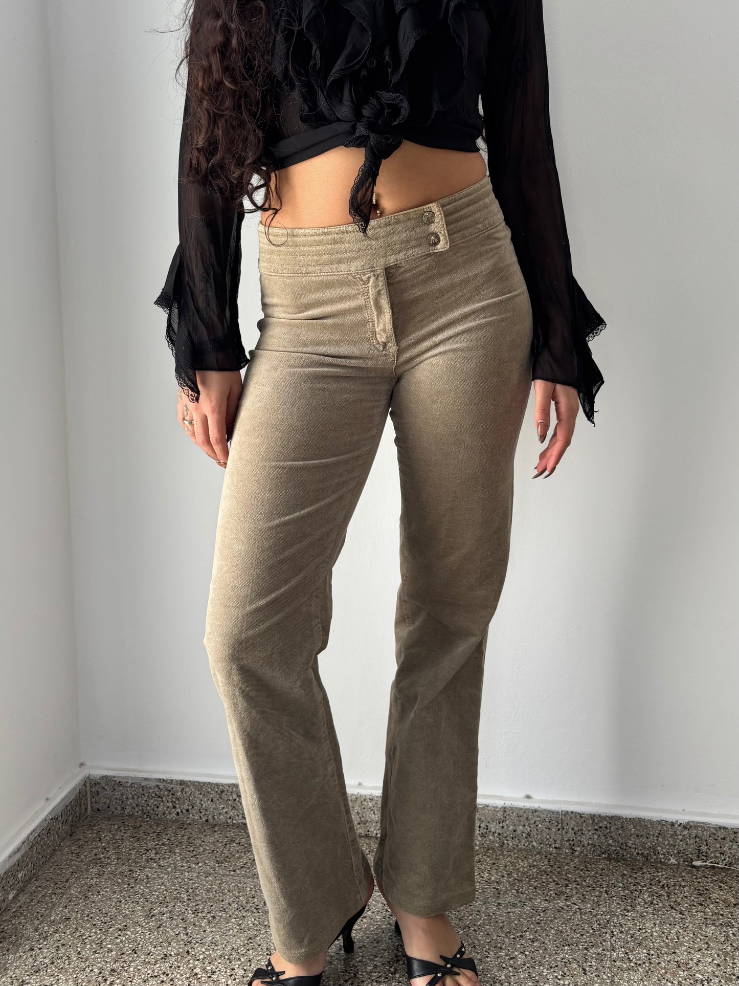 Beige low rise Y2K pants