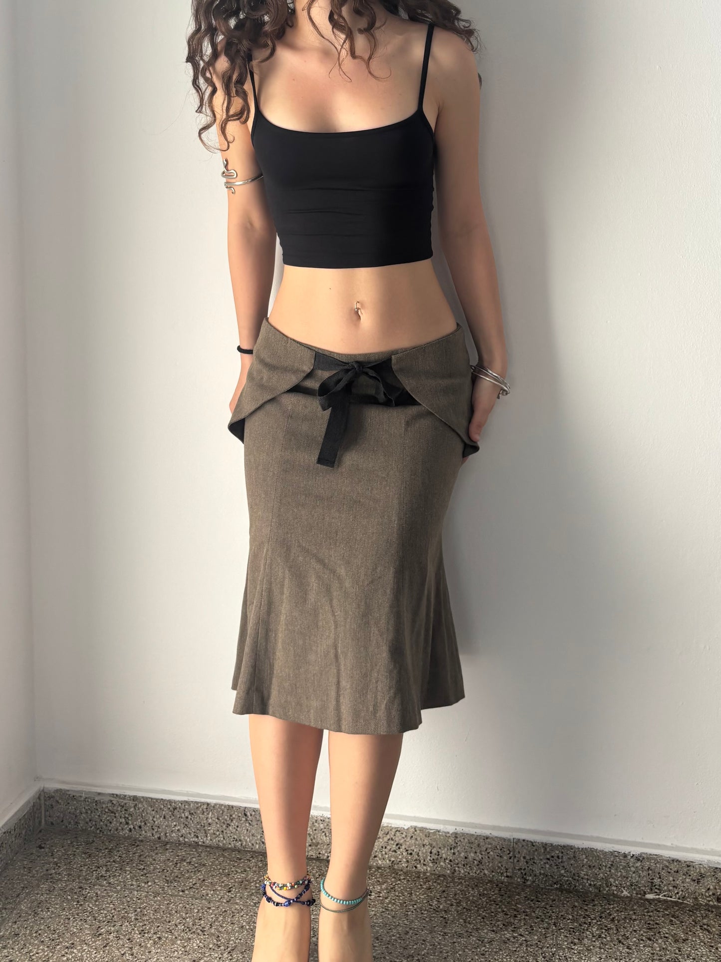 Brown midi skirt with bow