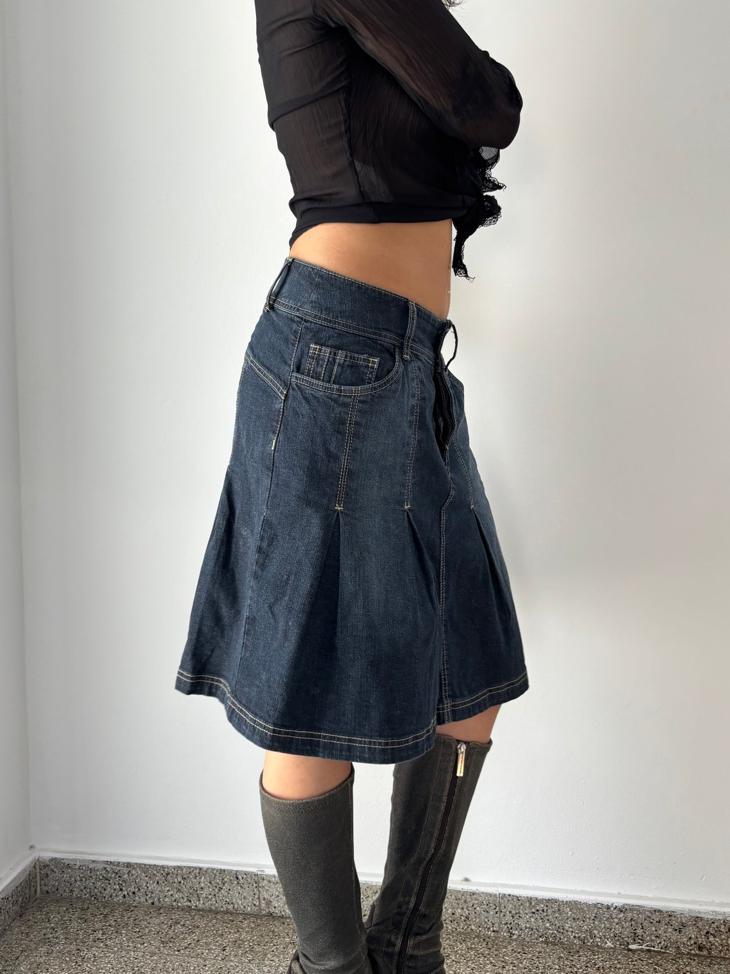 Jean midi skirt with pleats