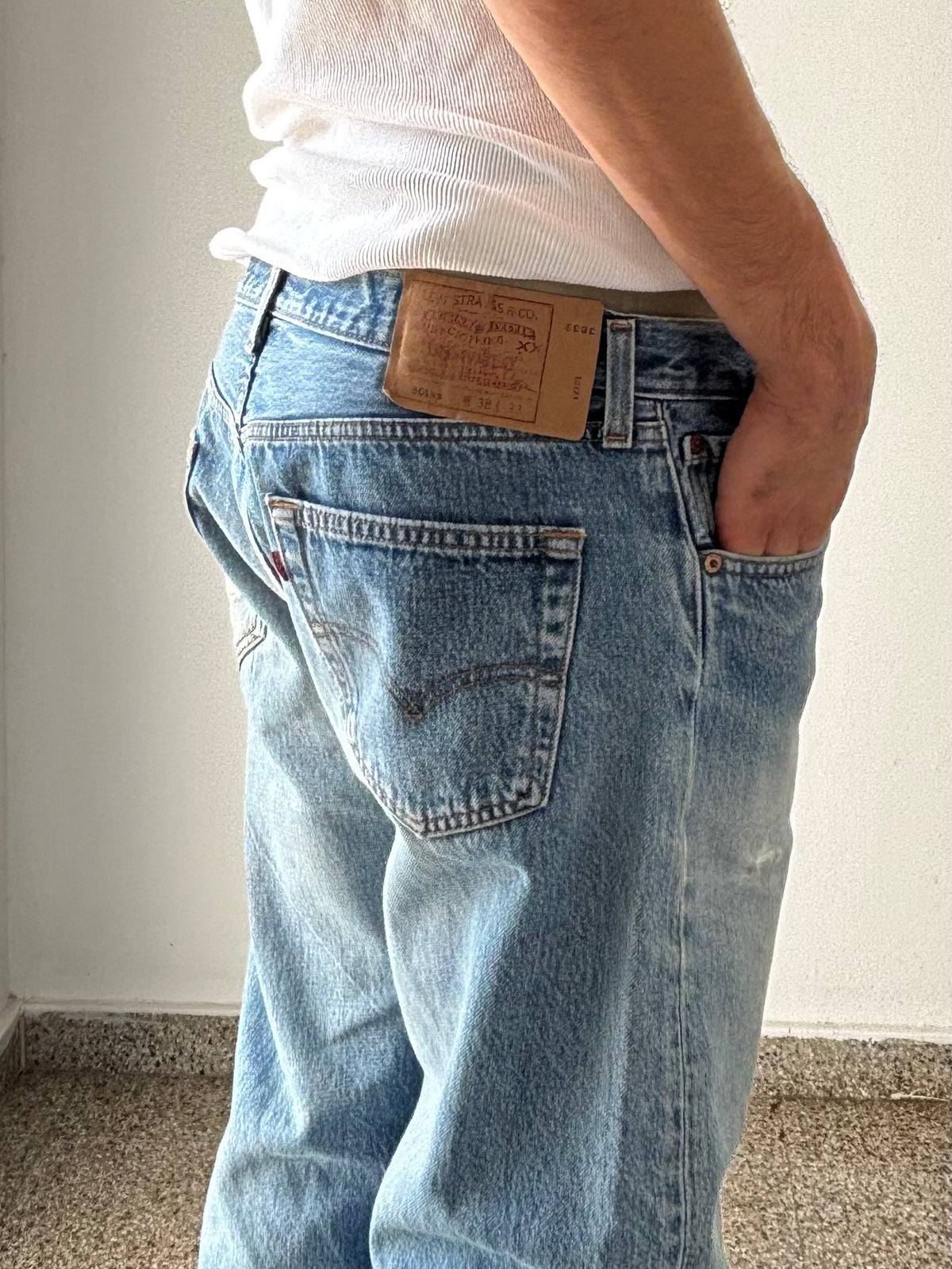 Levis 501 jeans