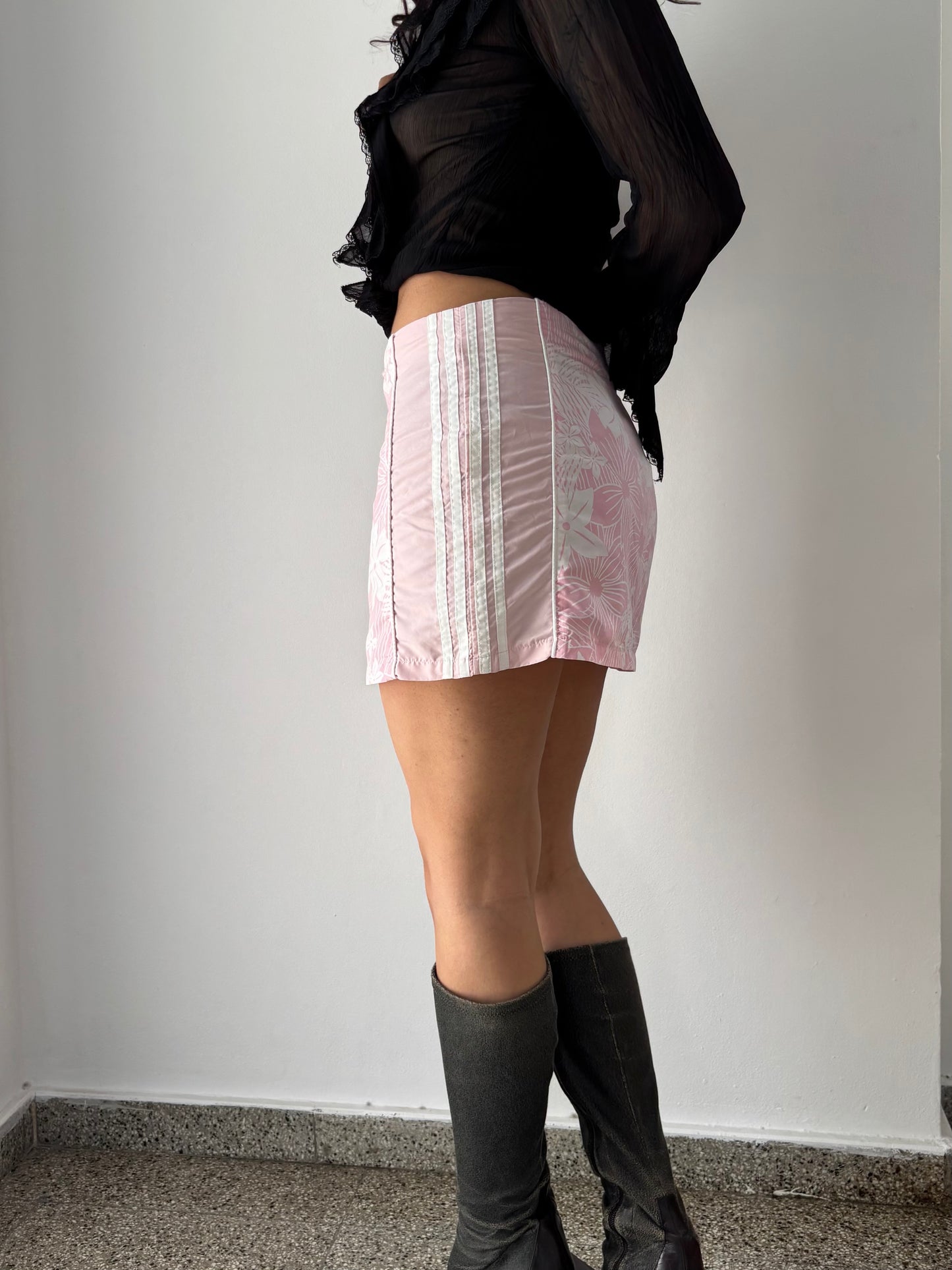 Pink floral mini skirt