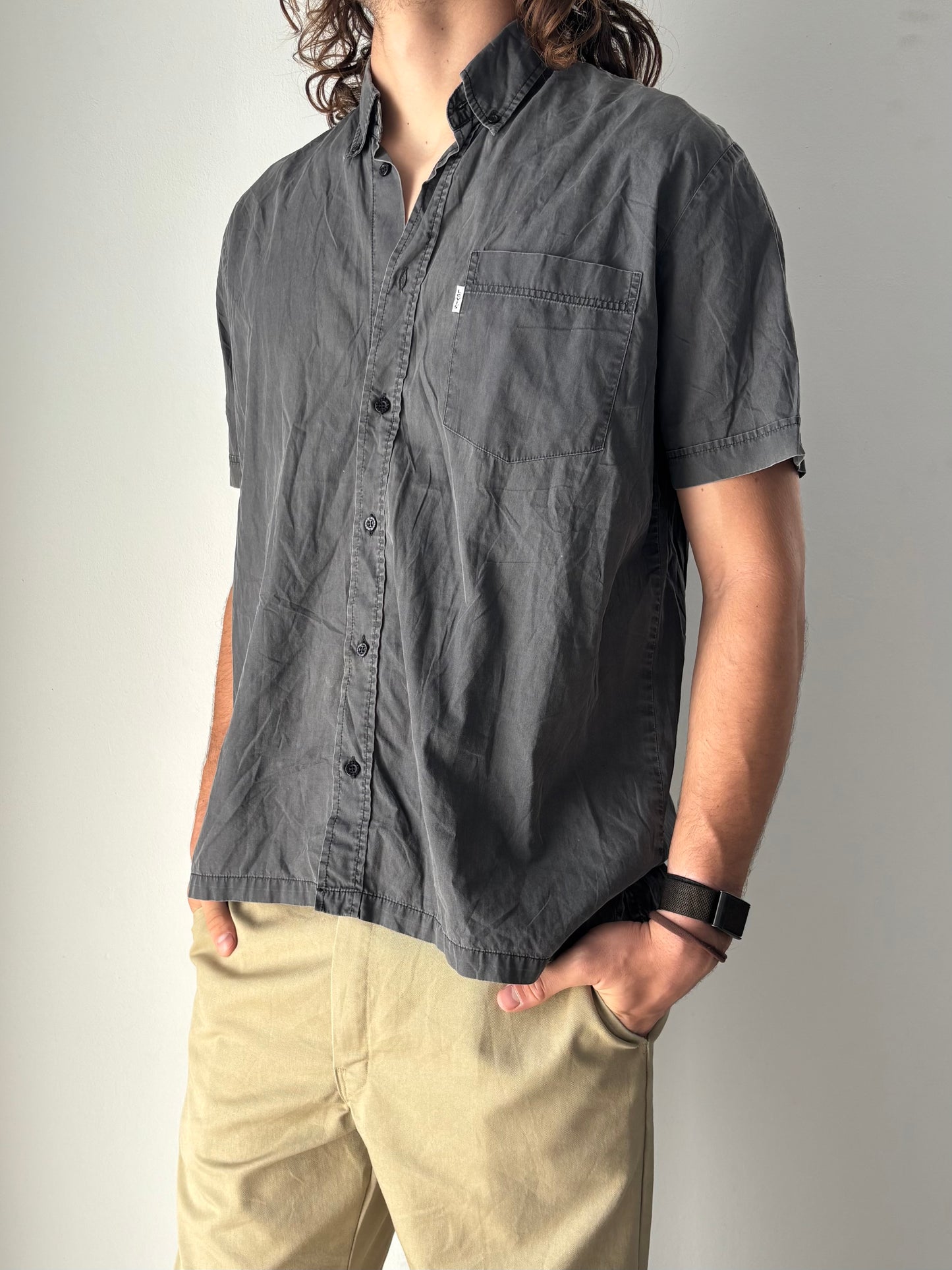 Levi’s grey button up shirt