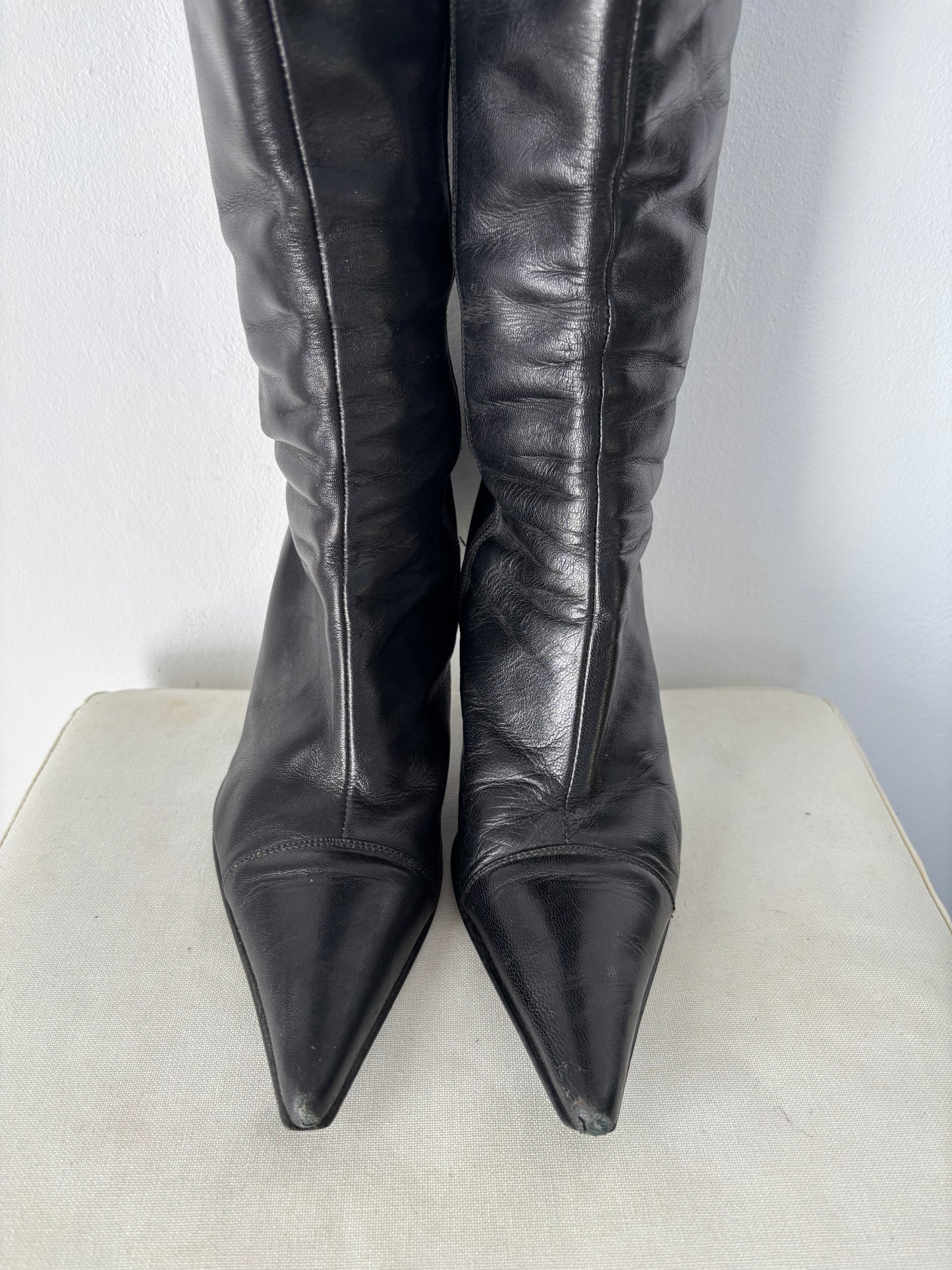 Buffalo London black leather boots