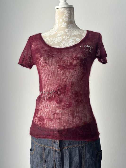 Reworked mesh top with safety pins