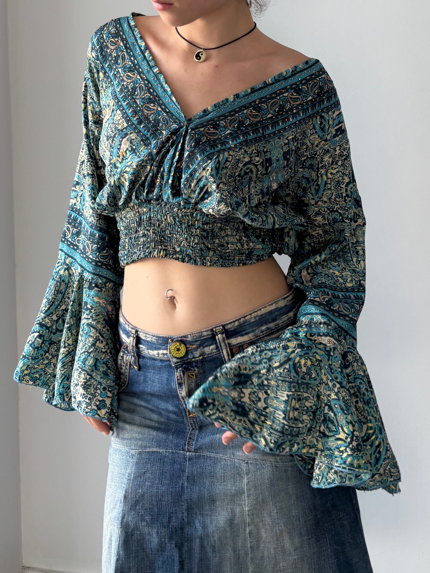Blue bell sleeve crop top