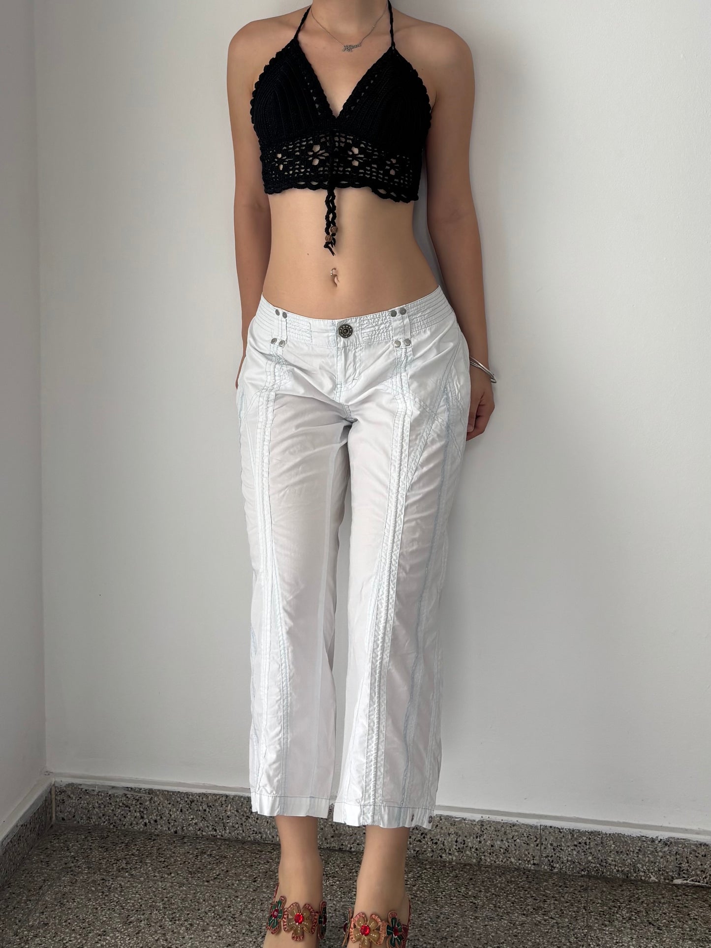 White low waist capris