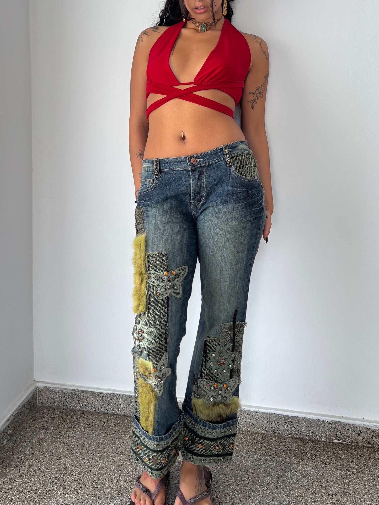 Daisy jeans wear Paris embroidered pants