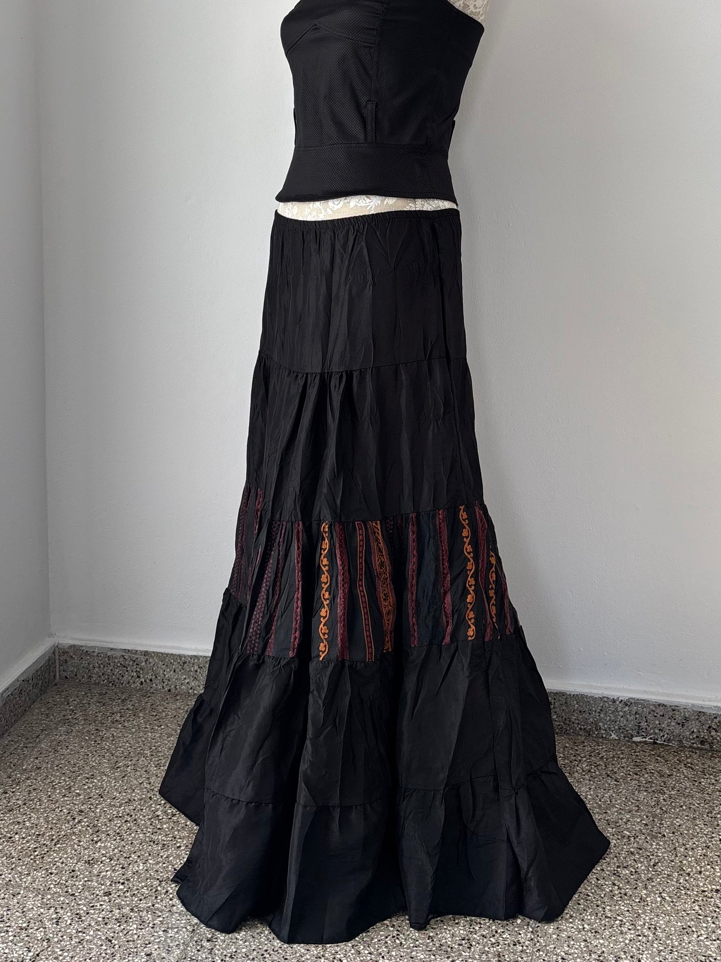 Black maxi skirt with patterns