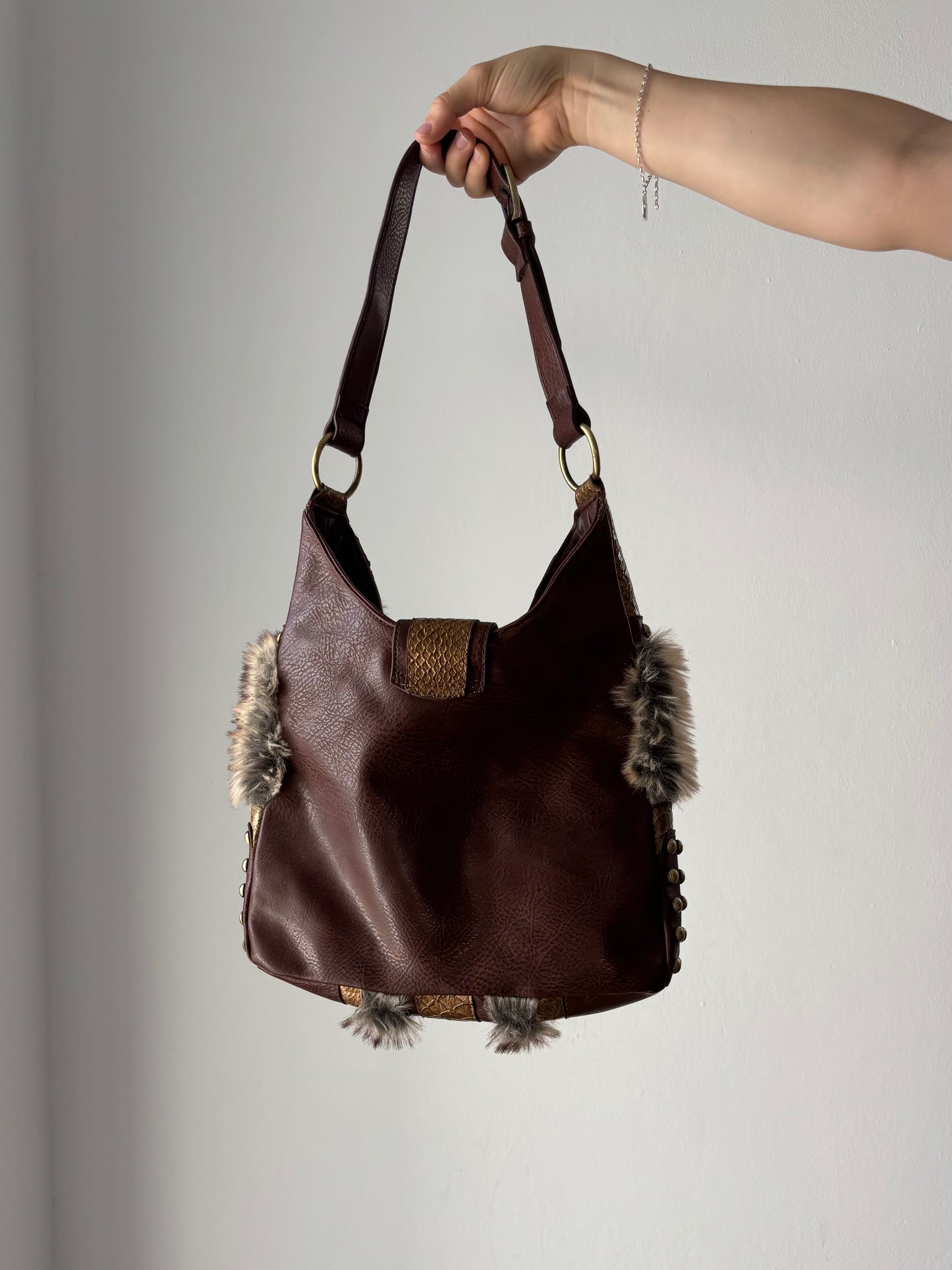 Roccobarocco brown fur bag