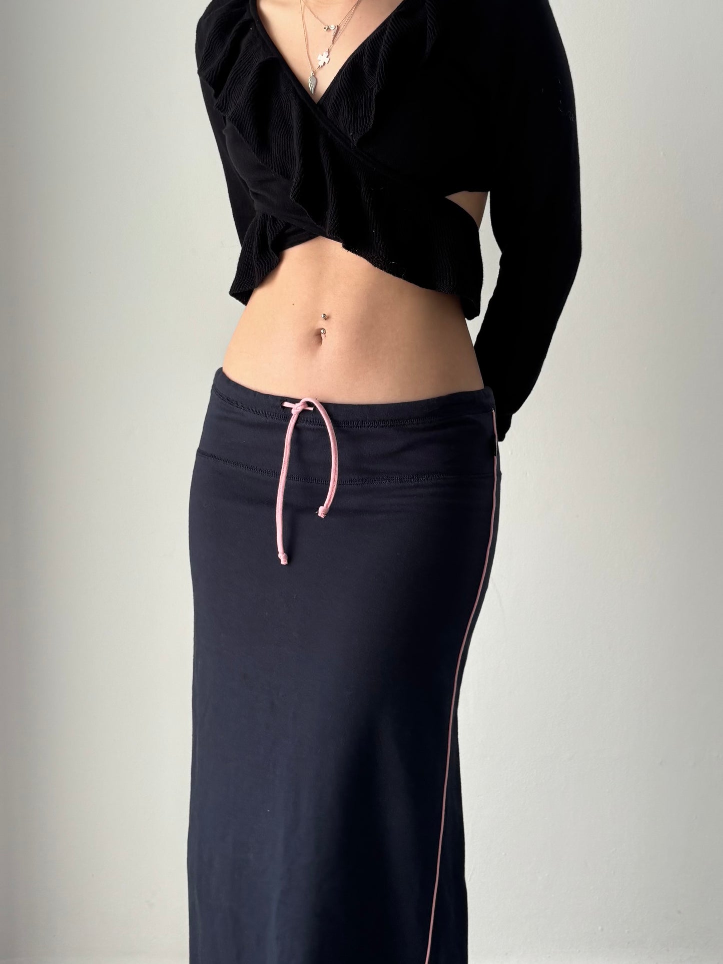 Blue maxi skirt with pink details