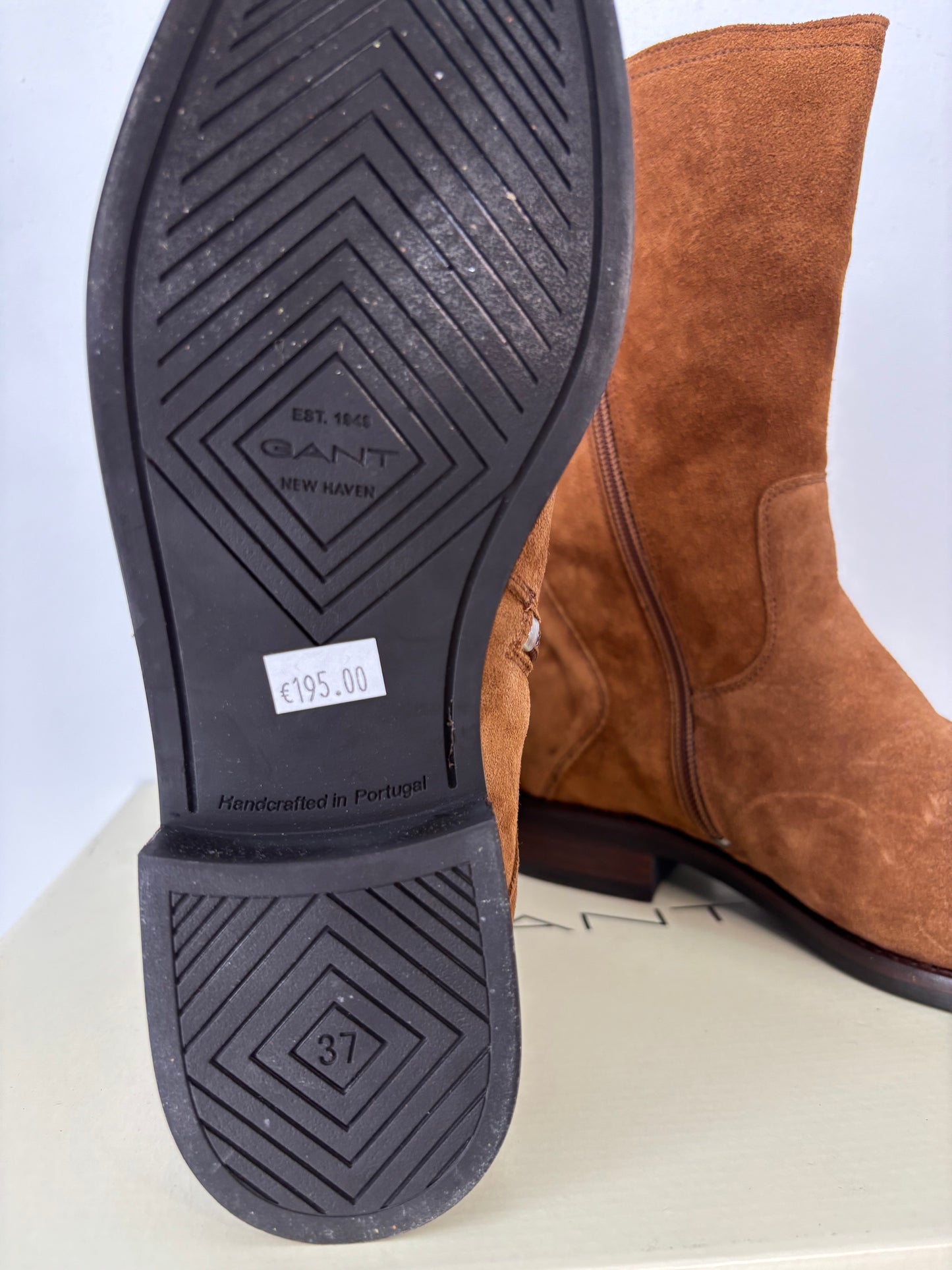 Gant brown suede classic boots