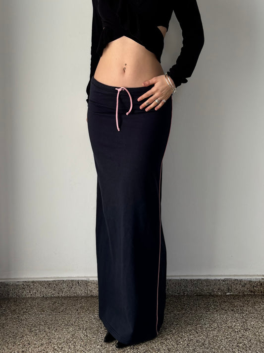 Blue maxi skirt with pink details