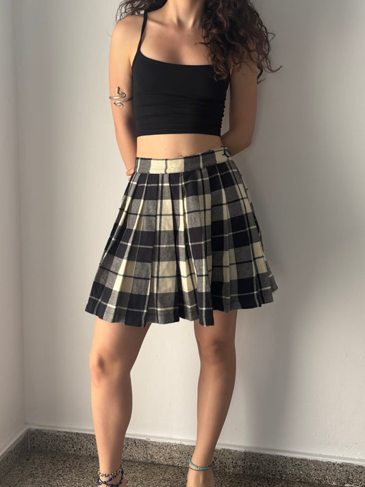 Plaid skirt with pleats