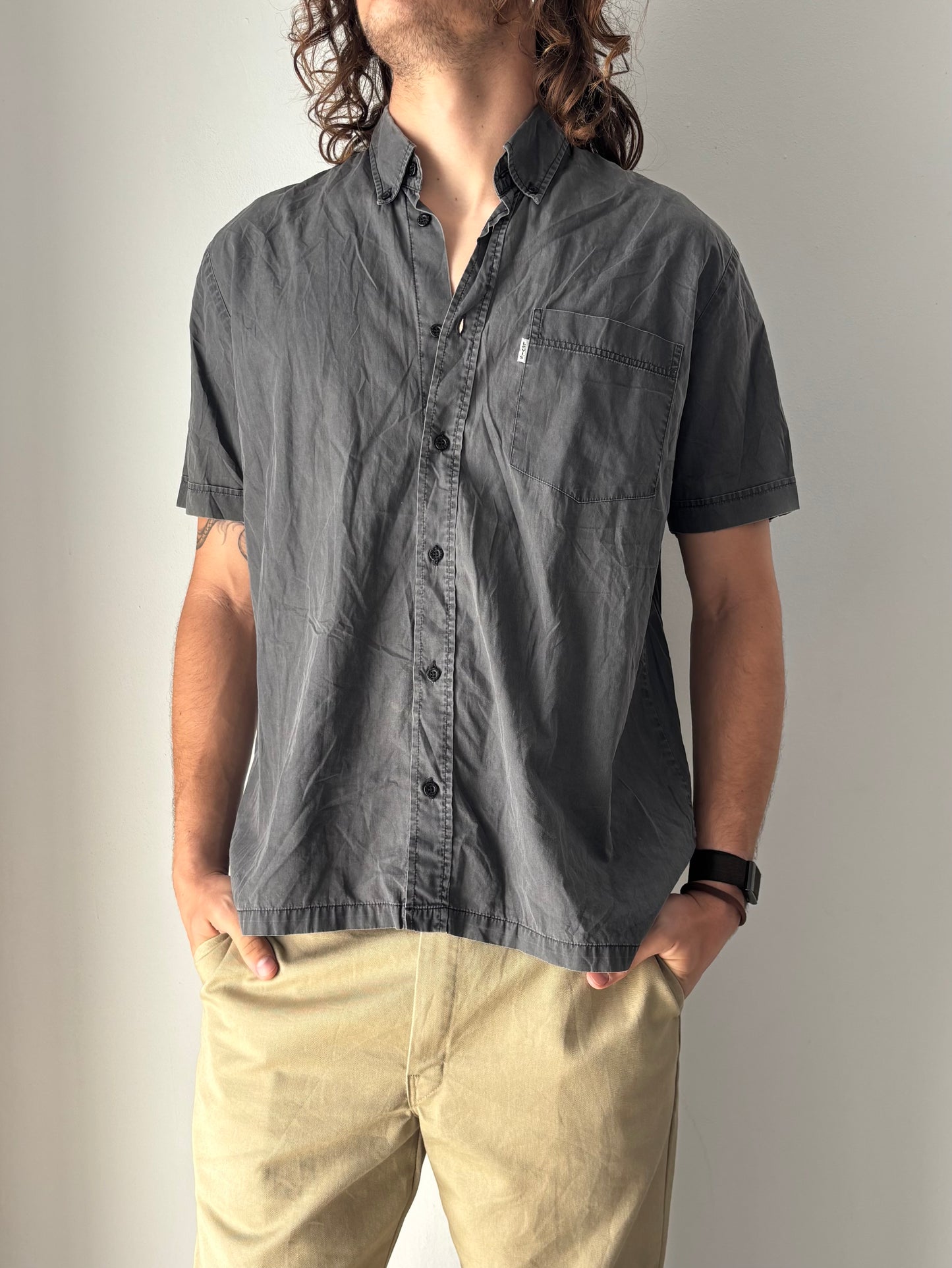 Levi’s grey button up shirt