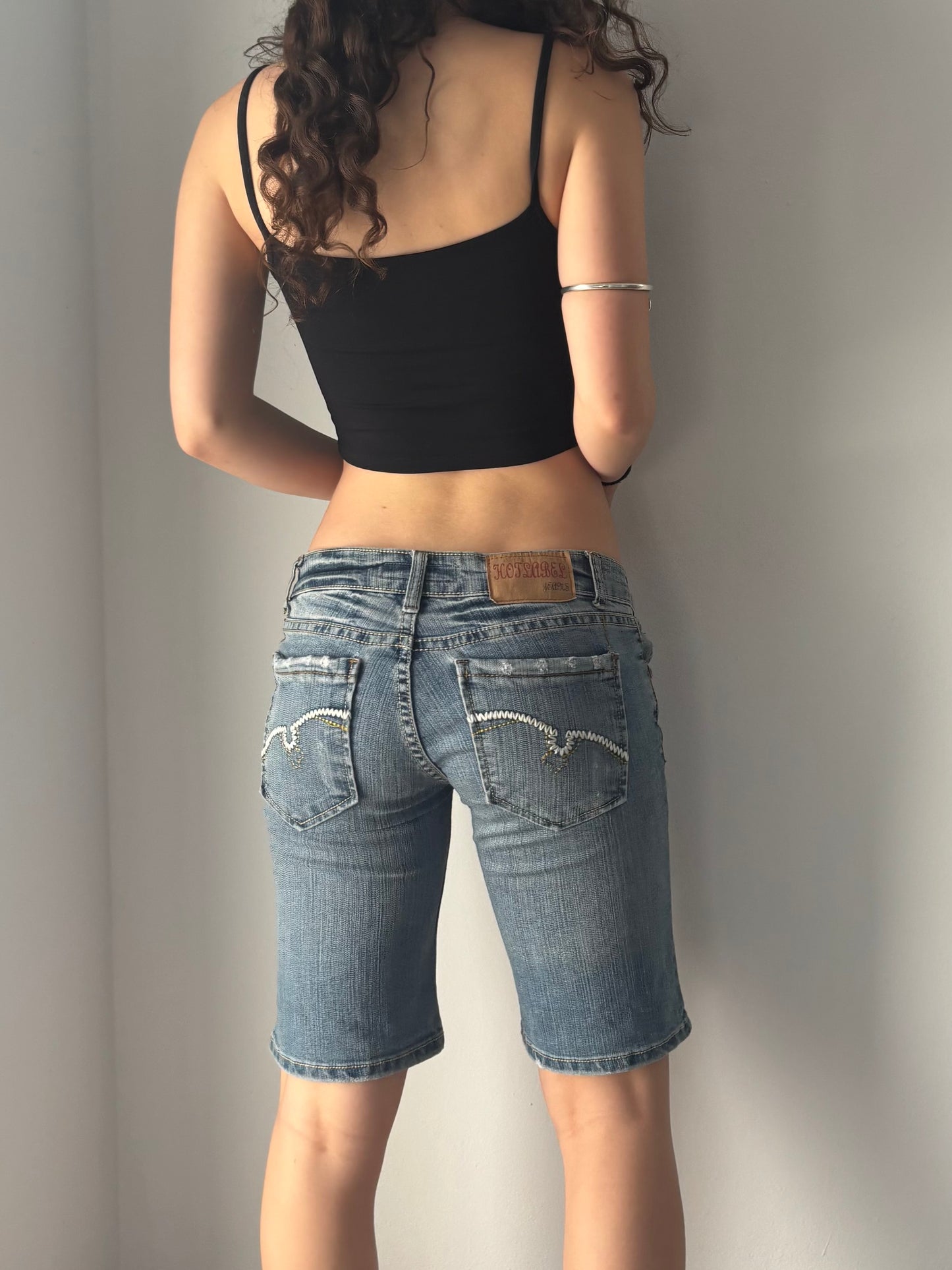 Low waist jean jorts