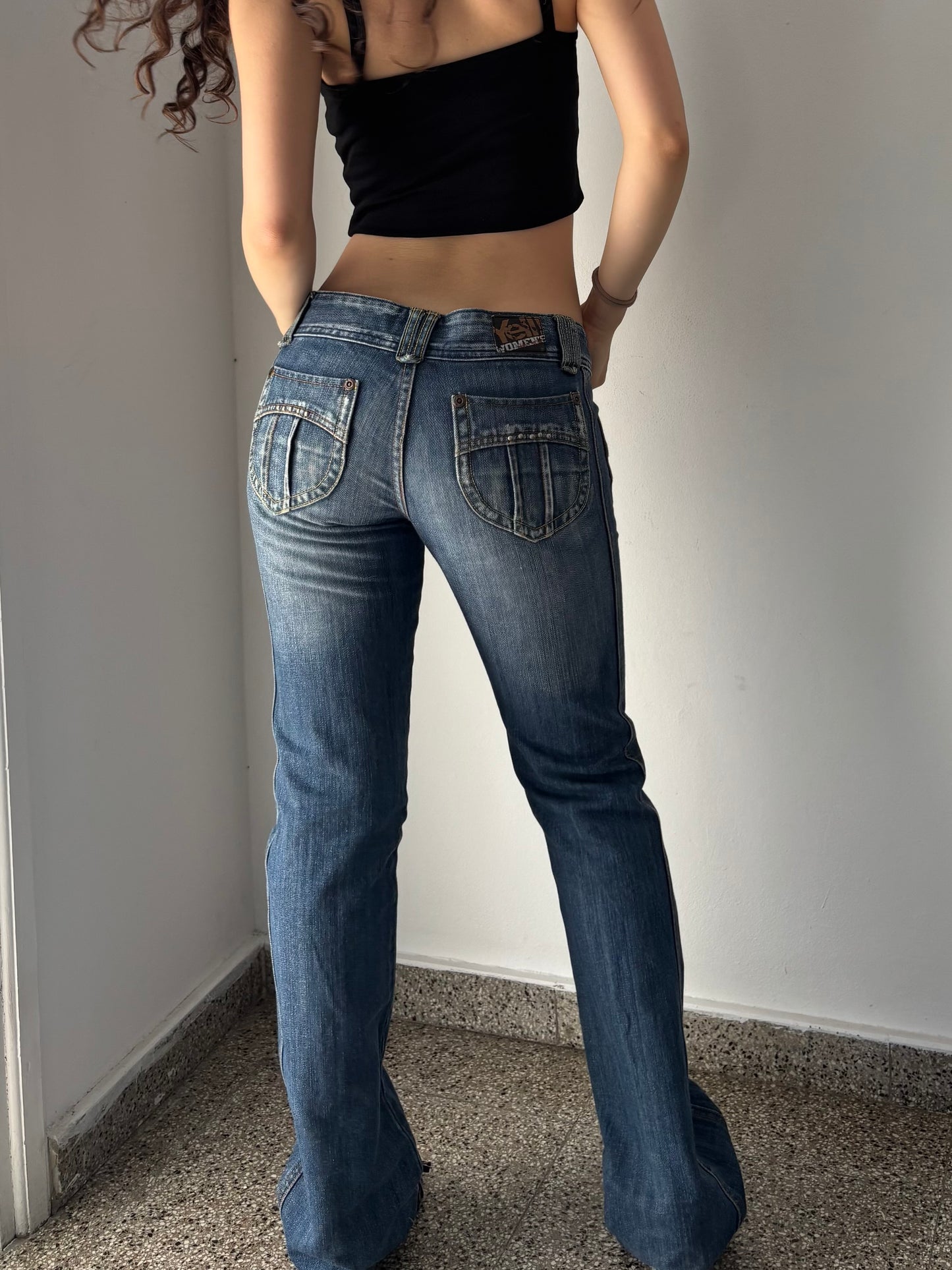 Low waist jeans with flare bottom
