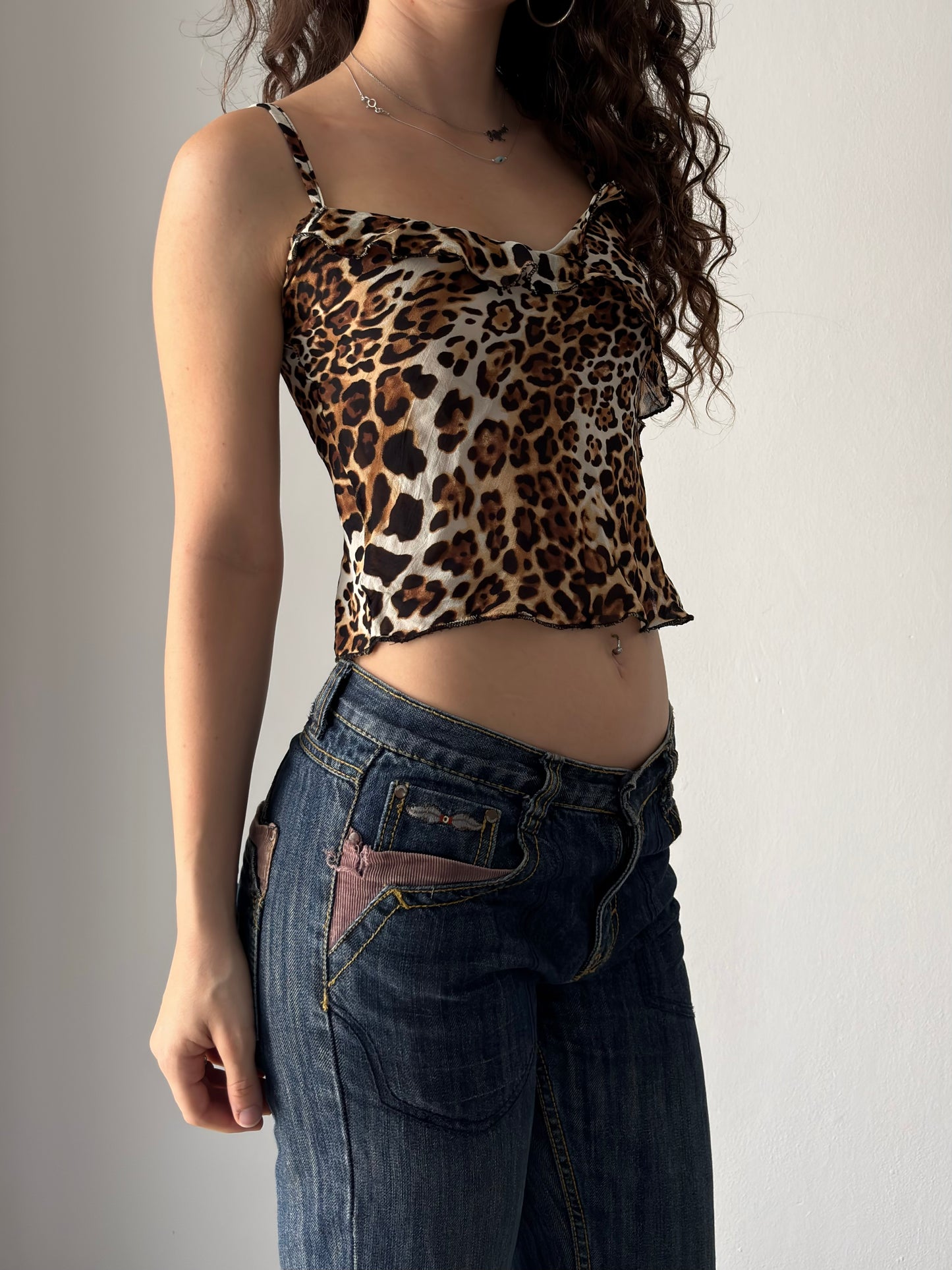 Leopard print tank top with raffle top