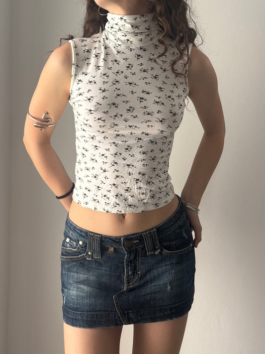 White top with flowers