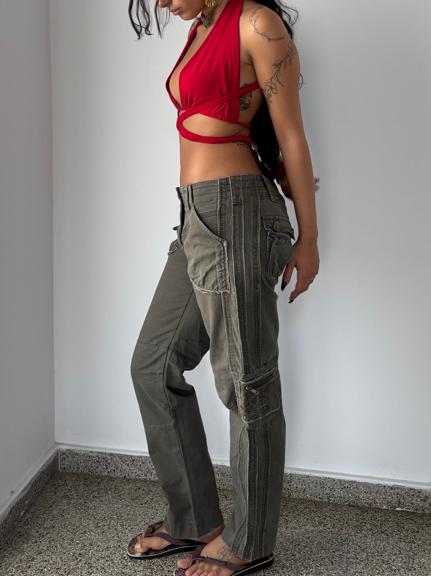 Low rise embroidered cargo pants