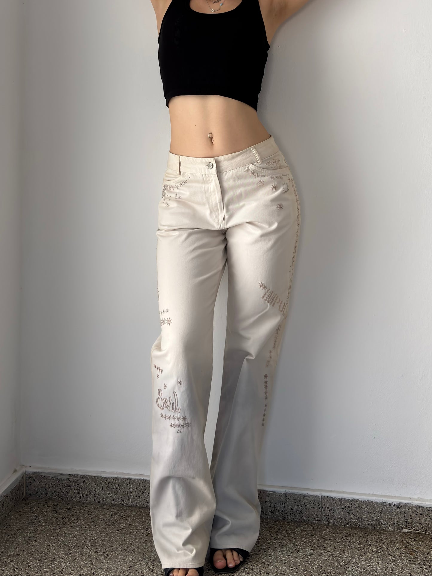 Alain Manoukian dead stock white embroidered jeans