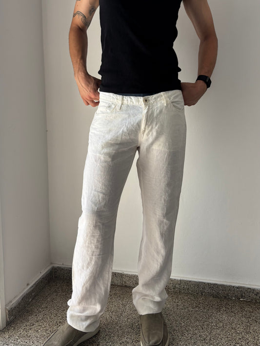 Sixty white linen pants