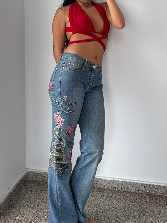 Low rise flare jeans with rose embroidery