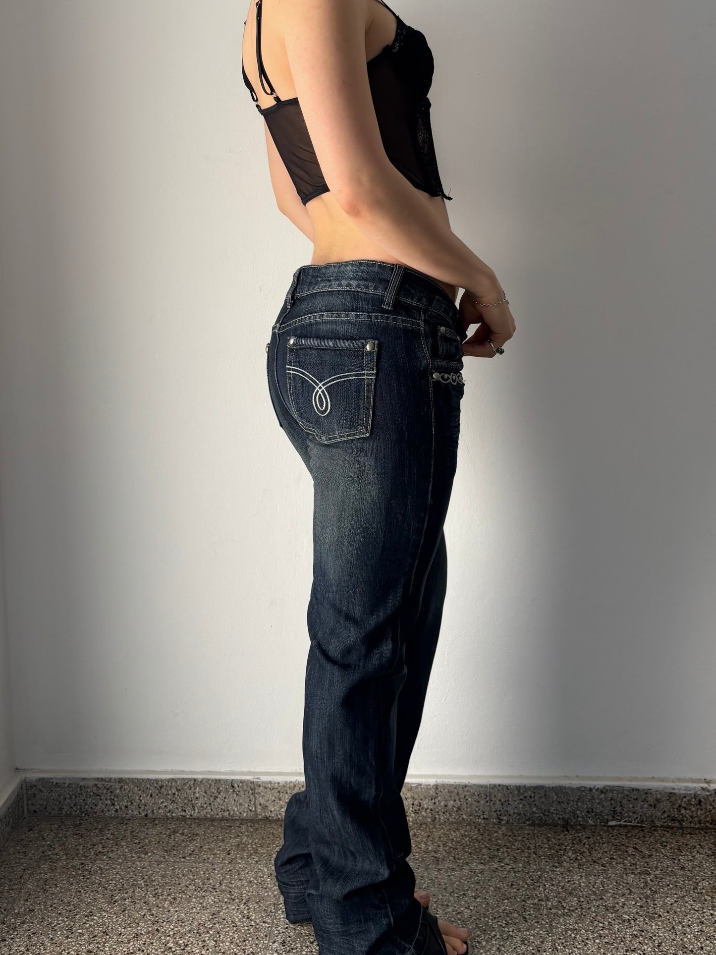 Dark wash low waisted jeans