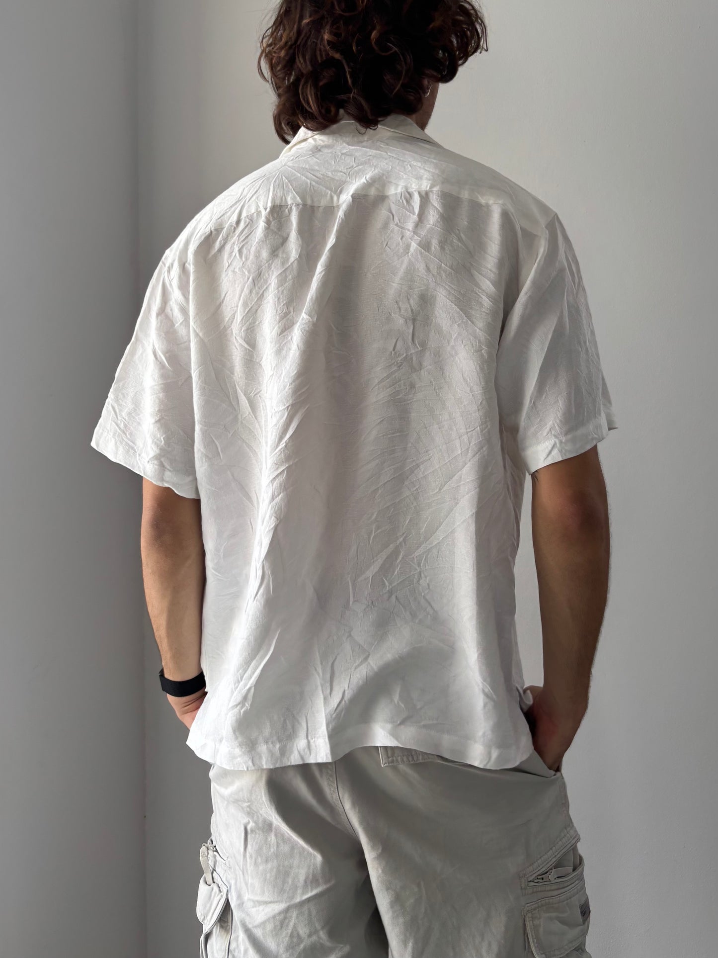 White short sleeve summer shirt