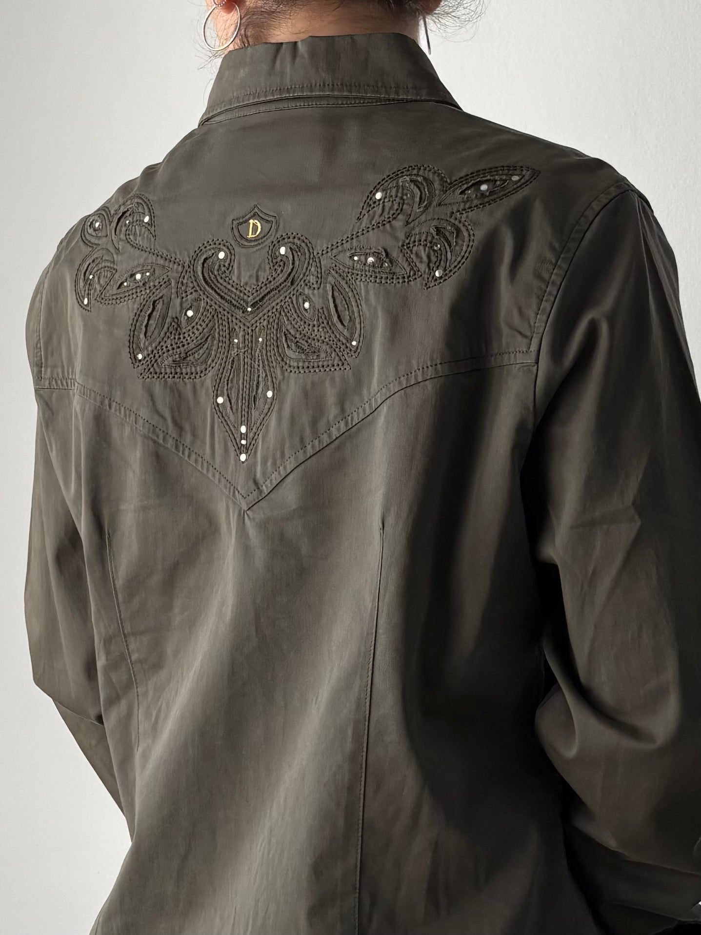 Vintage western style button up