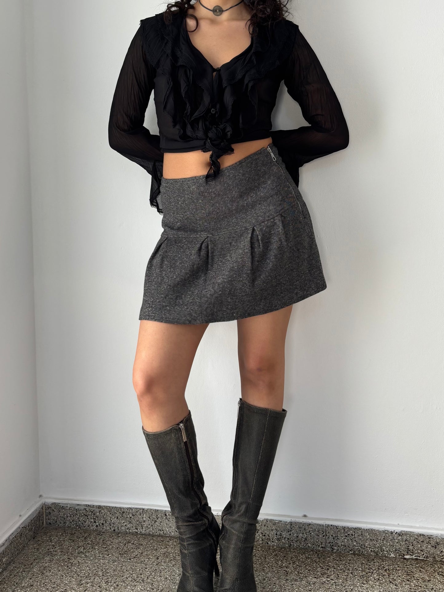 Grey mini skirt with pleats