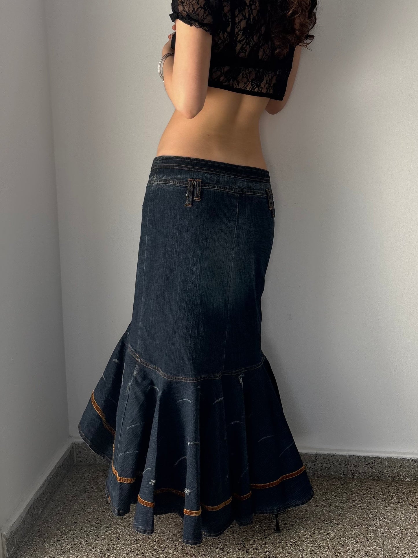 Vintage ruffle maxi denim skirt