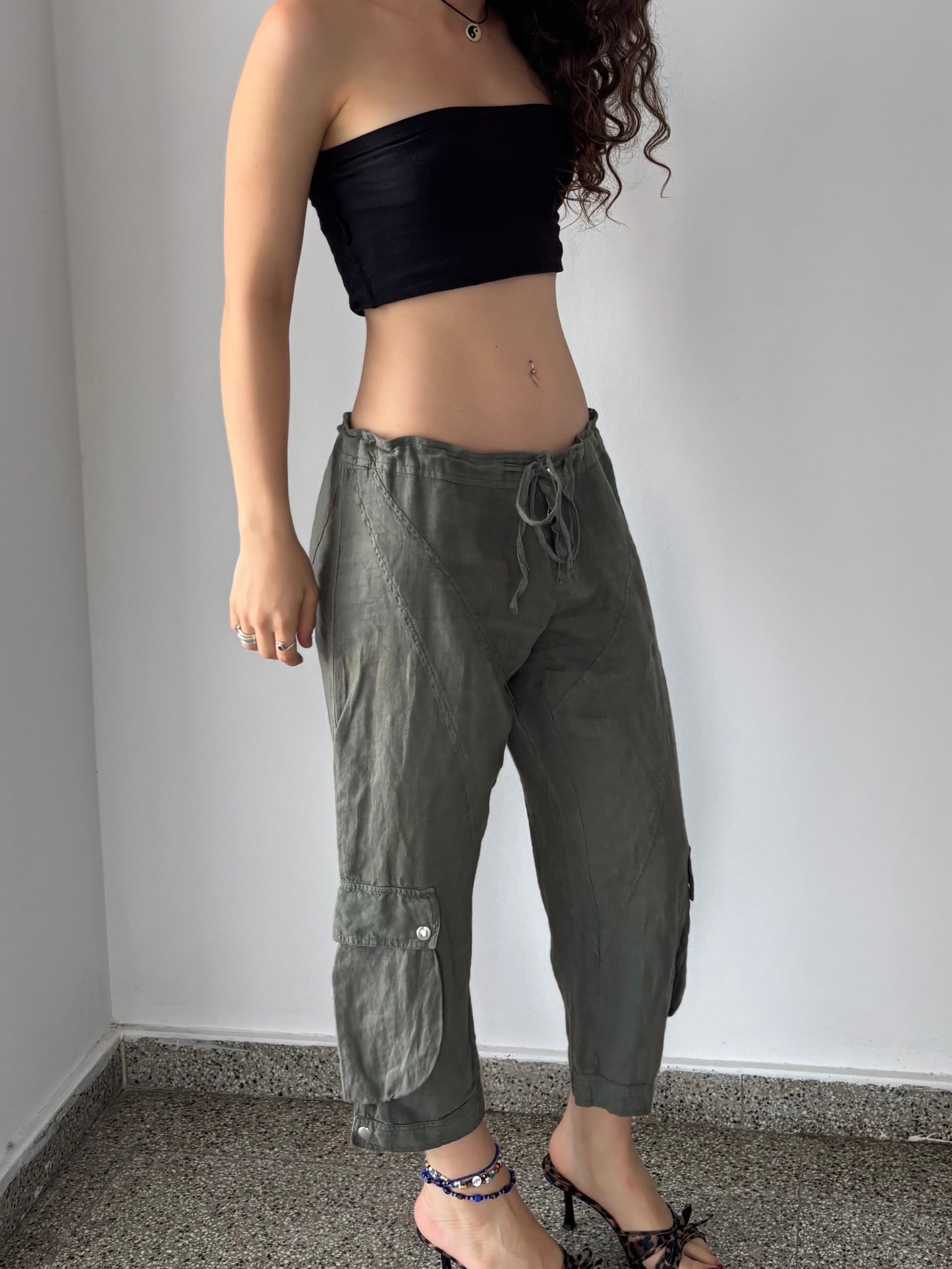 Green linen capri pants