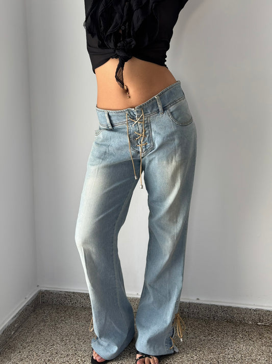 Light wash baggy jeans with ties