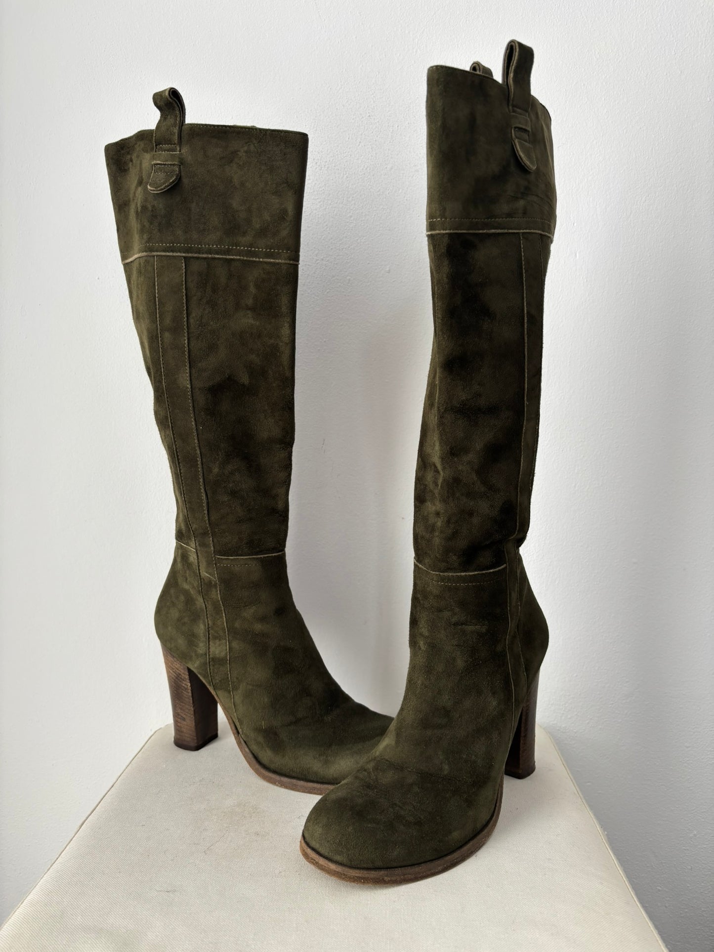 Bagatt suede olive green heeled boots